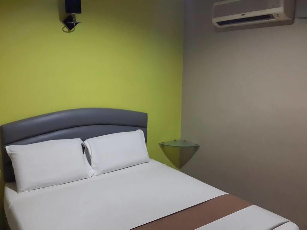 Dju Dju Hotel Batam Zewnętrze zdjęcie