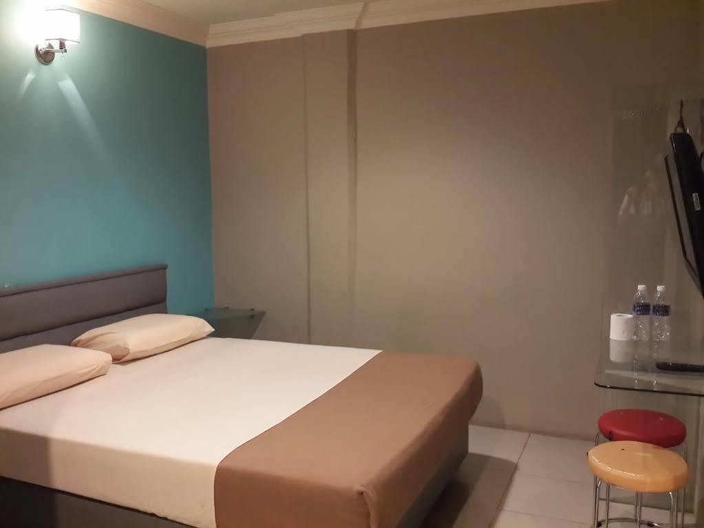 Dju Dju Hotel Batam Zewnętrze zdjęcie